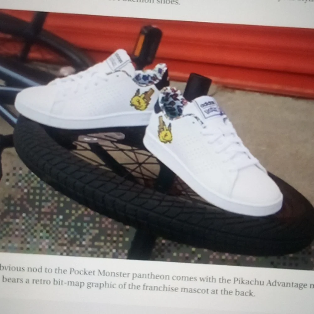 Adidas Kids White and Black Pokemon Pikachu Advantage Size 4 - Picture 10 of 10